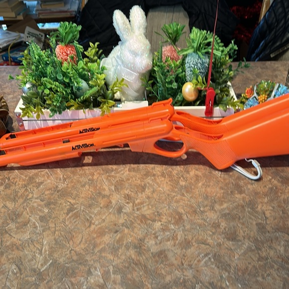 AcTivision Cabela’s orange Wii double barrel shotgun accessories - Picture 9 of 9